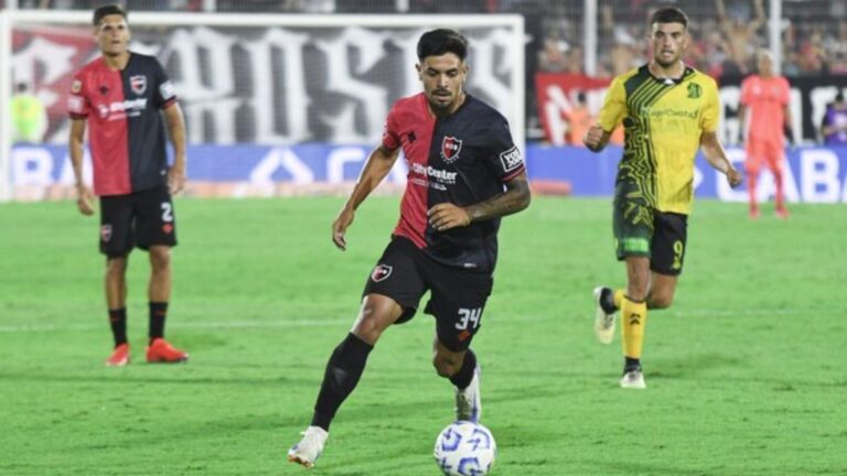 Un volante de Newell’s se rompió un tobillo pero no será operado: no se sabe cuándo volverá a jugar