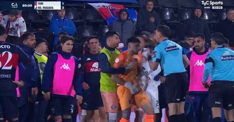 Video: el final caliente de Tigre – Independiente Rivadavia, con tres expulsados