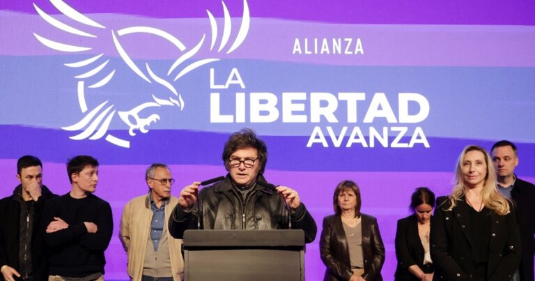 Milei admitió la «clara derrota» libertaria, pero advirtió que en el «rumbo no se retrocede ni un milímetro»