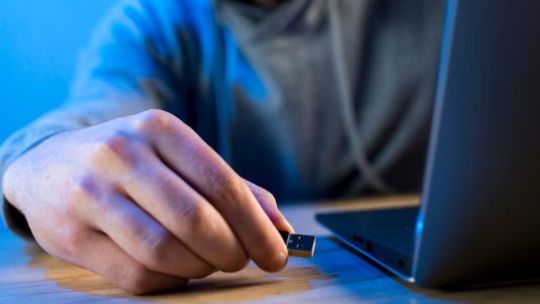 Alerta por la estafa del sí: la técnica que usan para robar tus datos