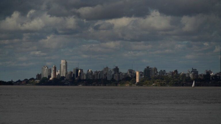 El tiempo en Rosario: un martes con la máxima cada vez más alta