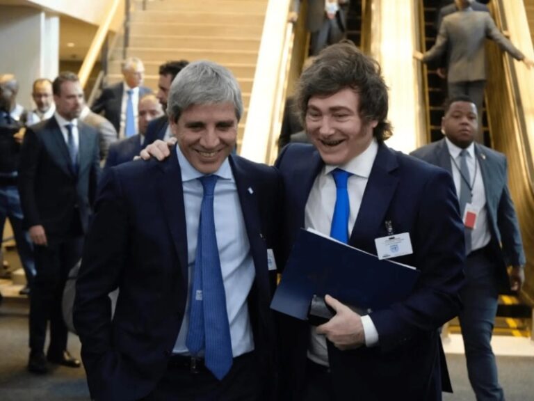 Argentina vuelve a tomar deuda con un bono de 6,5% para pagar más deuda