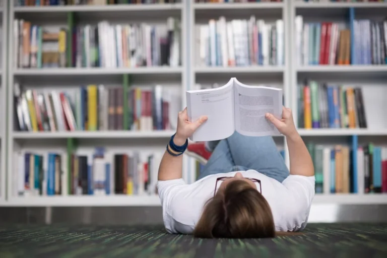 Ranking 2025 Cuáles fueron los 10 libros más leídos en Argentina según la plataforma Buscalibre?