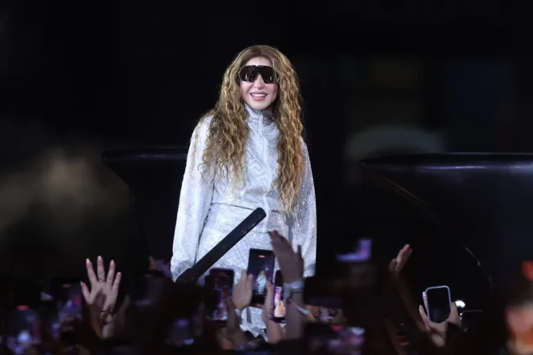 Las mujeres facturan: Shakira rompió el récord Guinness con la gira latina más exitosa y se llevó puesto a Luis Miguel