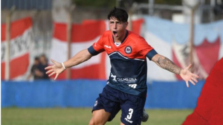 Debut triunfal de Central Córdoba sobre Muñiz, gracias a un golazo de su lateral izquierdo