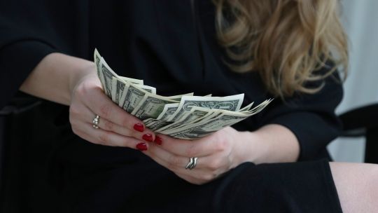 A cuánto cerró el dólar blue hoy, jueves 26 de febrero