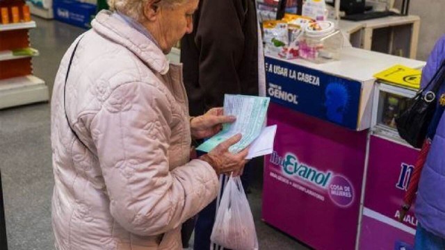 Cuánto pierden los jubilados de la mínima con 25 meses de bono congelado