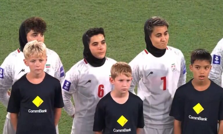 Copa de Asia: la selección femenina de fútbol de Irán no cantó el himno en el primer partido del torneo
