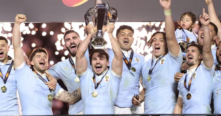 Francia pasó del drama a la gloria en el Seis Naciones: Inglaterra le metió un try en el último minuto y lo pudo dar vuelta en un final de locos