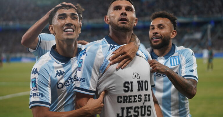 Maravilla Martínez, el 9 milagroso: volvió de su lesión en tiempo récord y metió un doblete para la victoria de Racing