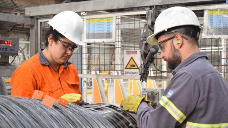Los industriales santafesinos denuncian 310 cierres y 8.200 empleos perdidos desde 2023