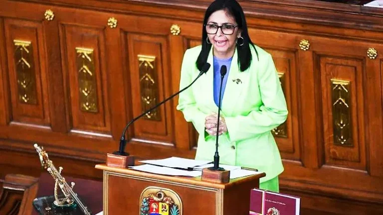 Delcy Rodríguez, presidenta interina de Venezuela, durante un acto oficial.