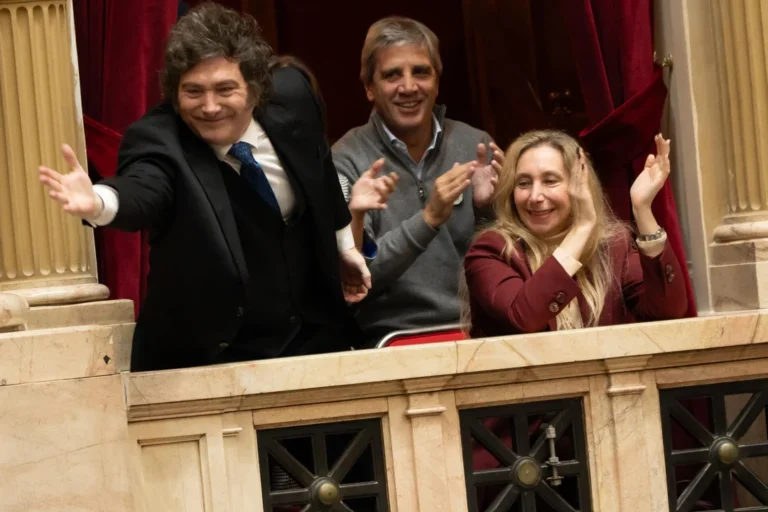 Manuel Adorni durante su informe de gestión en la Cámara de Diputados