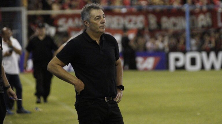 Jugadores de Newell's Old Boys durante un partido de la Liga Profesional.
