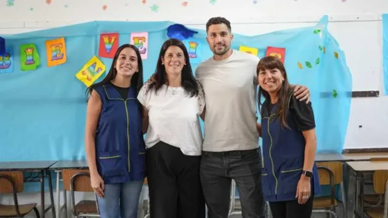Concejal Federico Lifschitz presenta proyecto Pasaporte Educar para docentes de Rosario