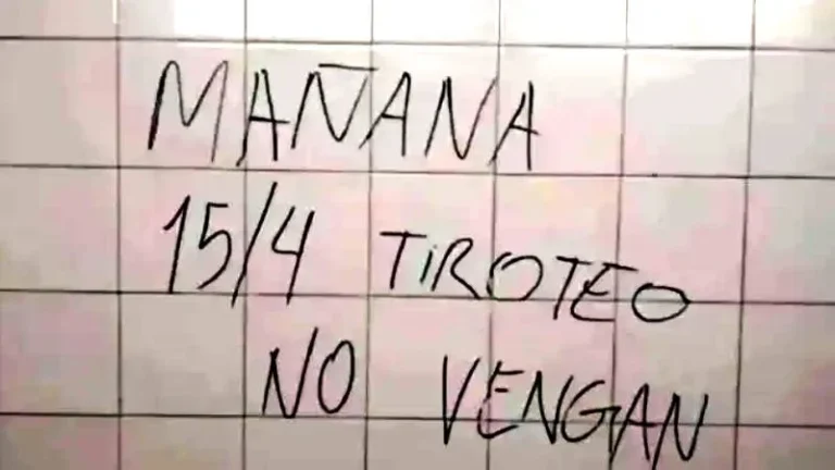 Imagen ilustrativa de una escuela y un juzgado en Santa Fe